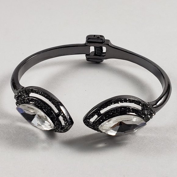 Jewelry - Women's Black Cuff bracelet with RhineStones